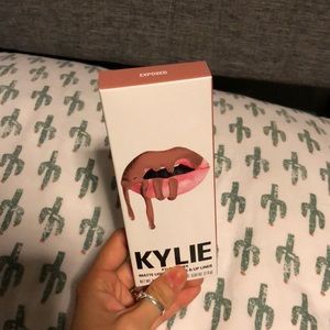 Kylie Jenner matte lip kit in EXPOSED